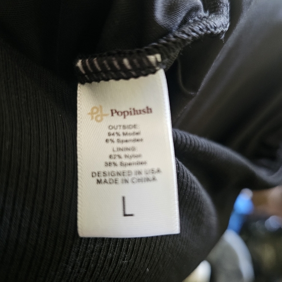 Elegant Black Jumpsuit - Picture 2 of 7